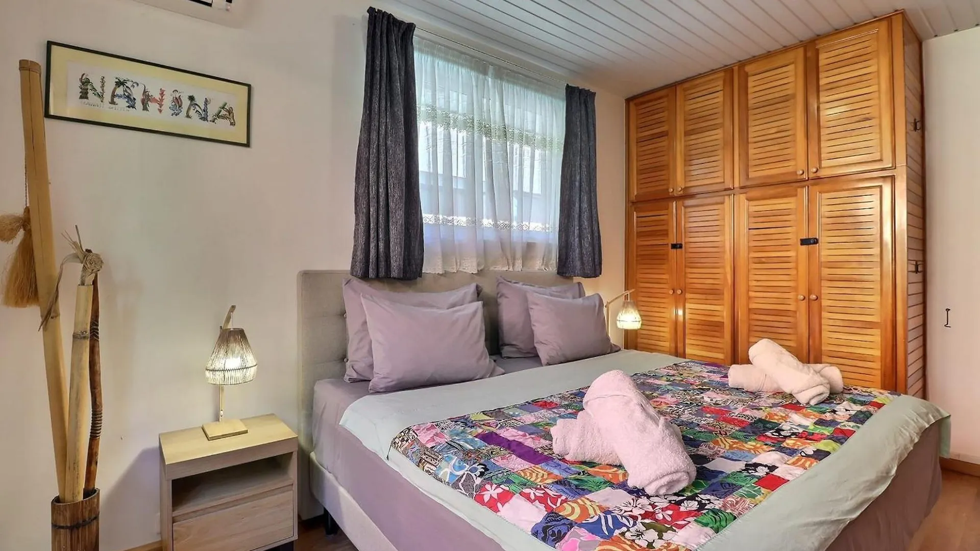 Nahina Room - City Center - Swimming Pool Papeete  Holiday home Papeete (Tahiti)